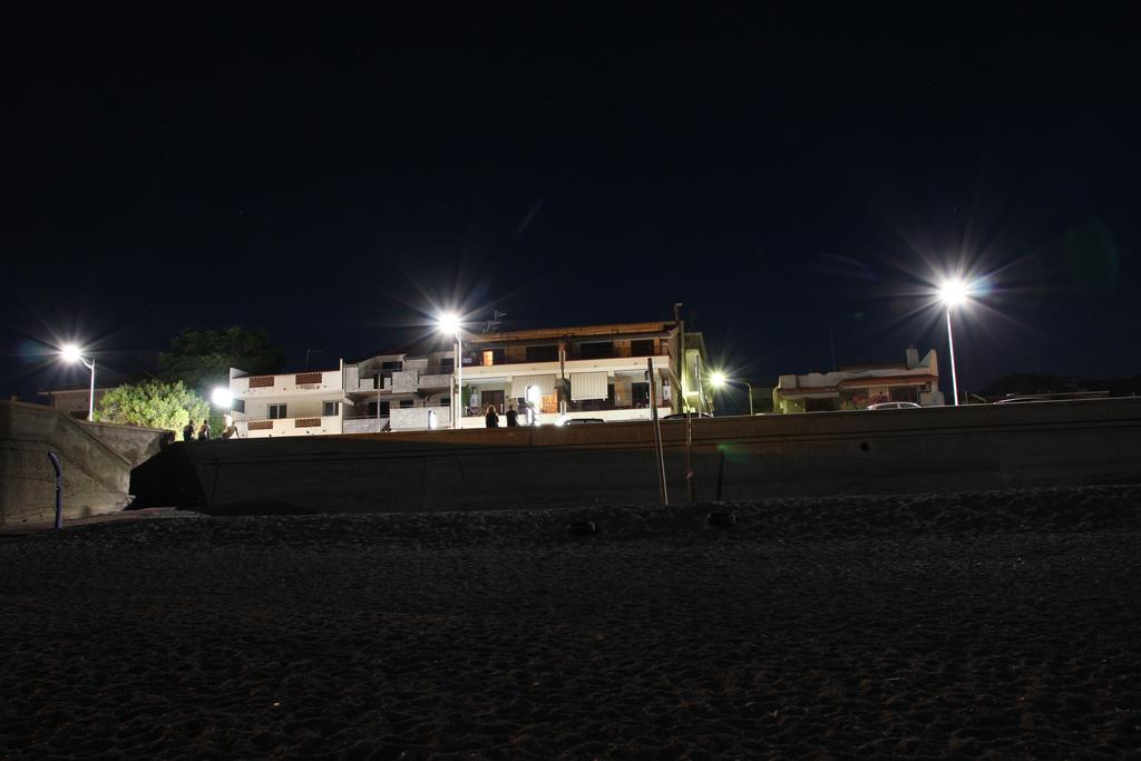 B&B La Sirena Santa Teresa Di Riva Exterior photo