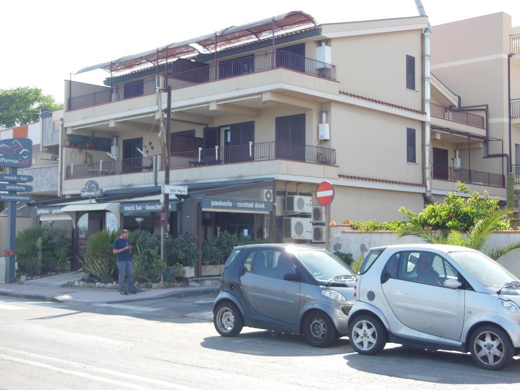 B&B La Sirena Santa Teresa Di Riva Exterior photo